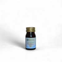Phlebos sostiene la circolazione, protegge i vasi sanguigni e favorisce leggerezza e benessere delle gambe